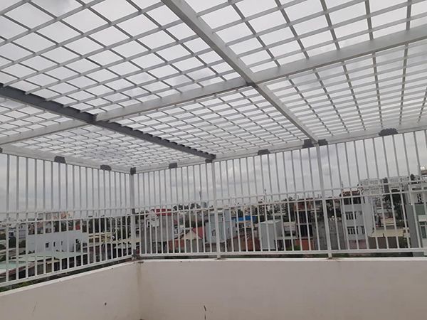 Thi công khung sắt bảo vệ nhà ở , công trình